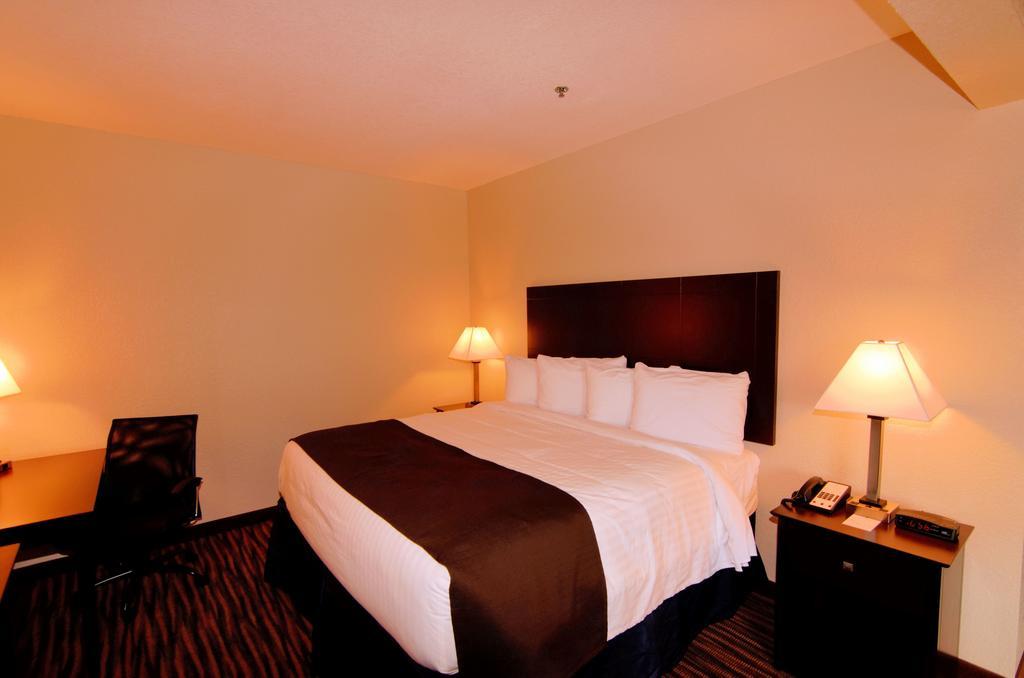 Cobblestone Inn & Suites - Denison | Oak Ridge Esterno foto