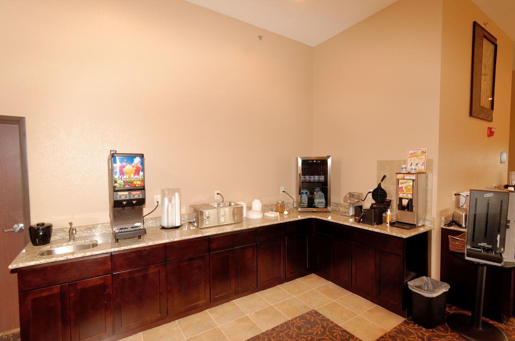 Cobblestone Inn & Suites - Denison | Oak Ridge Esterno foto