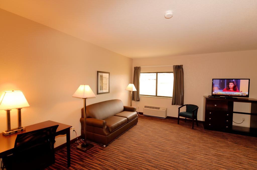 Cobblestone Inn & Suites - Denison | Oak Ridge Camera foto
