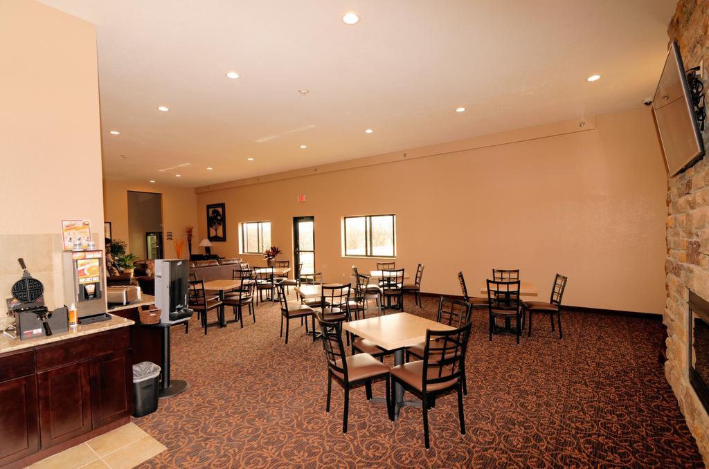 Cobblestone Inn & Suites - Denison | Oak Ridge Esterno foto